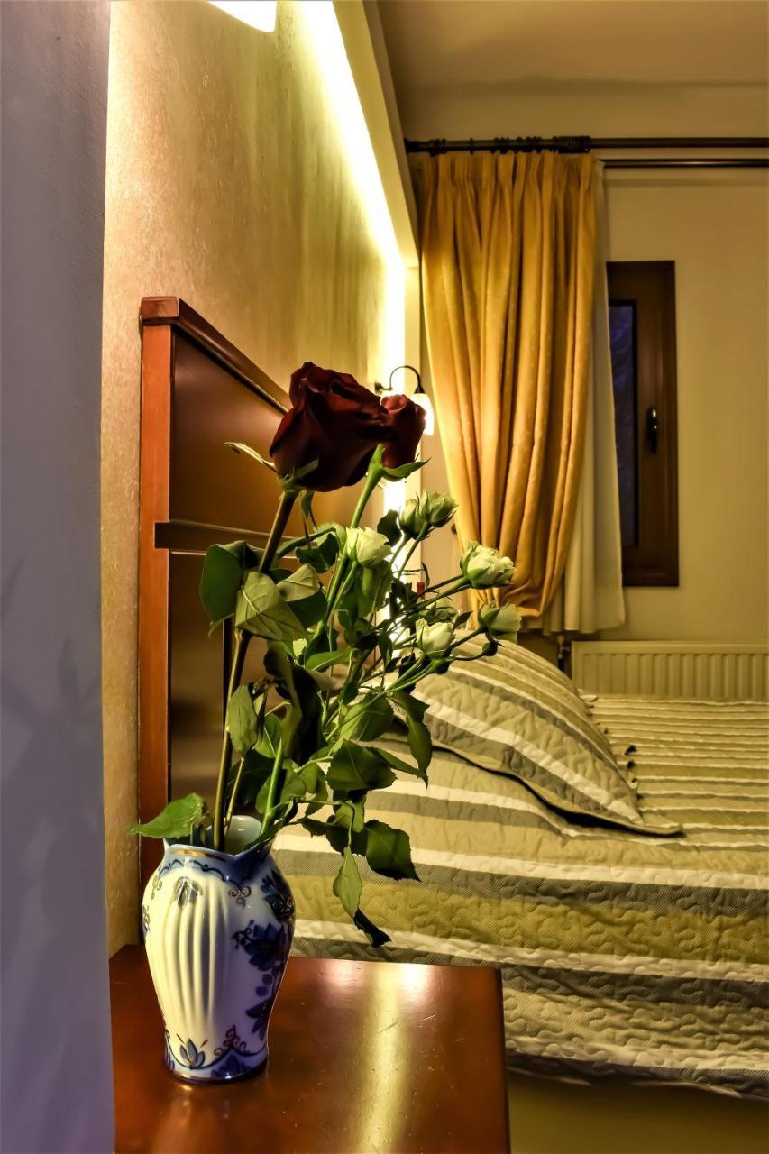 Tasia Mountain Hotel Chania  Bagian luar foto